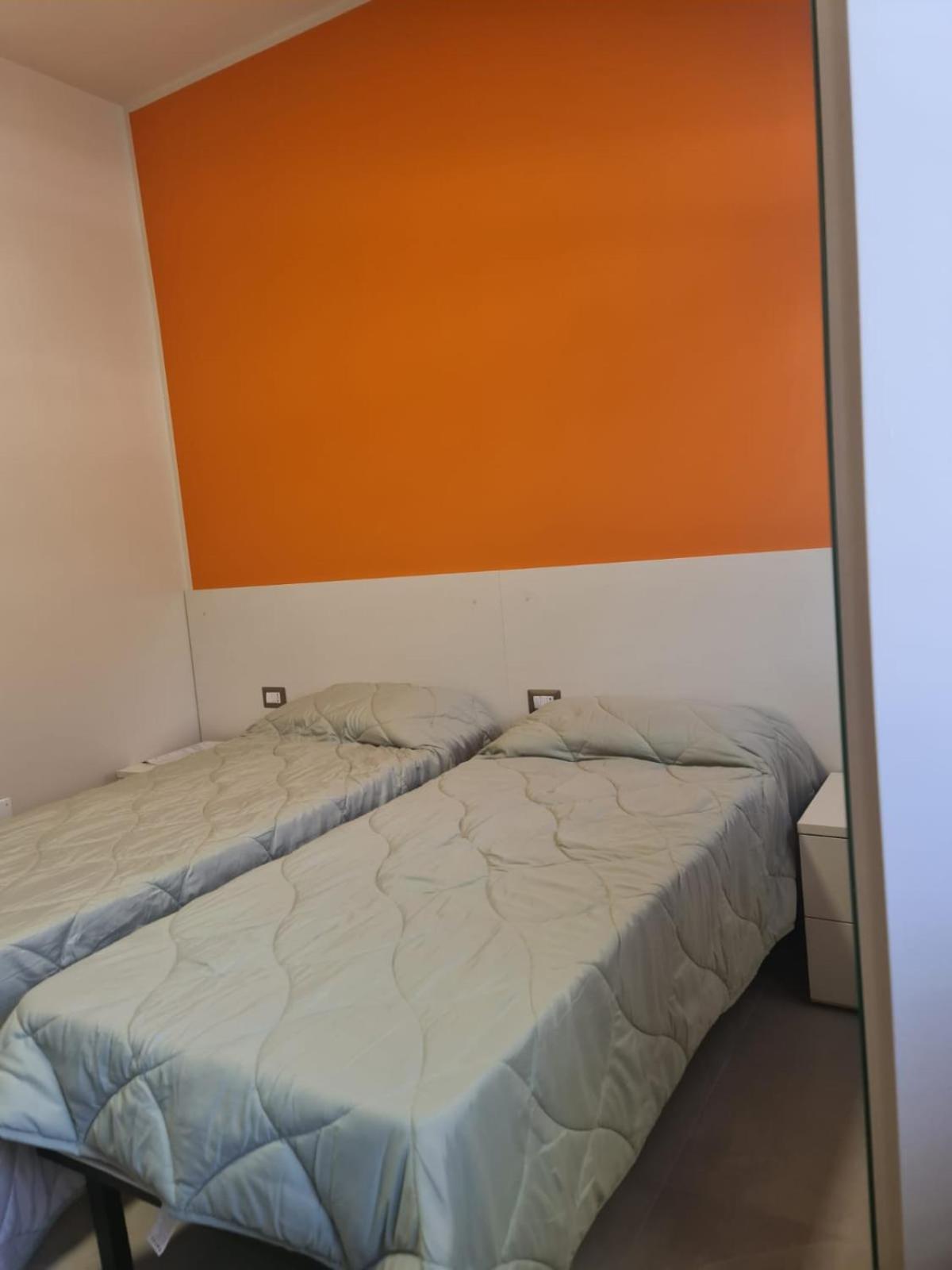Hotel Arcobaleno By Dimora Chic Novara Esterno foto