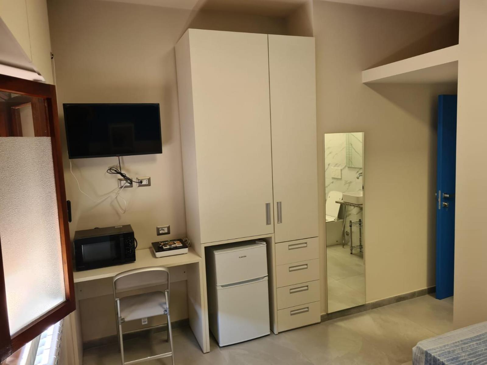 Hotel Arcobaleno By Dimora Chic Novara Esterno foto