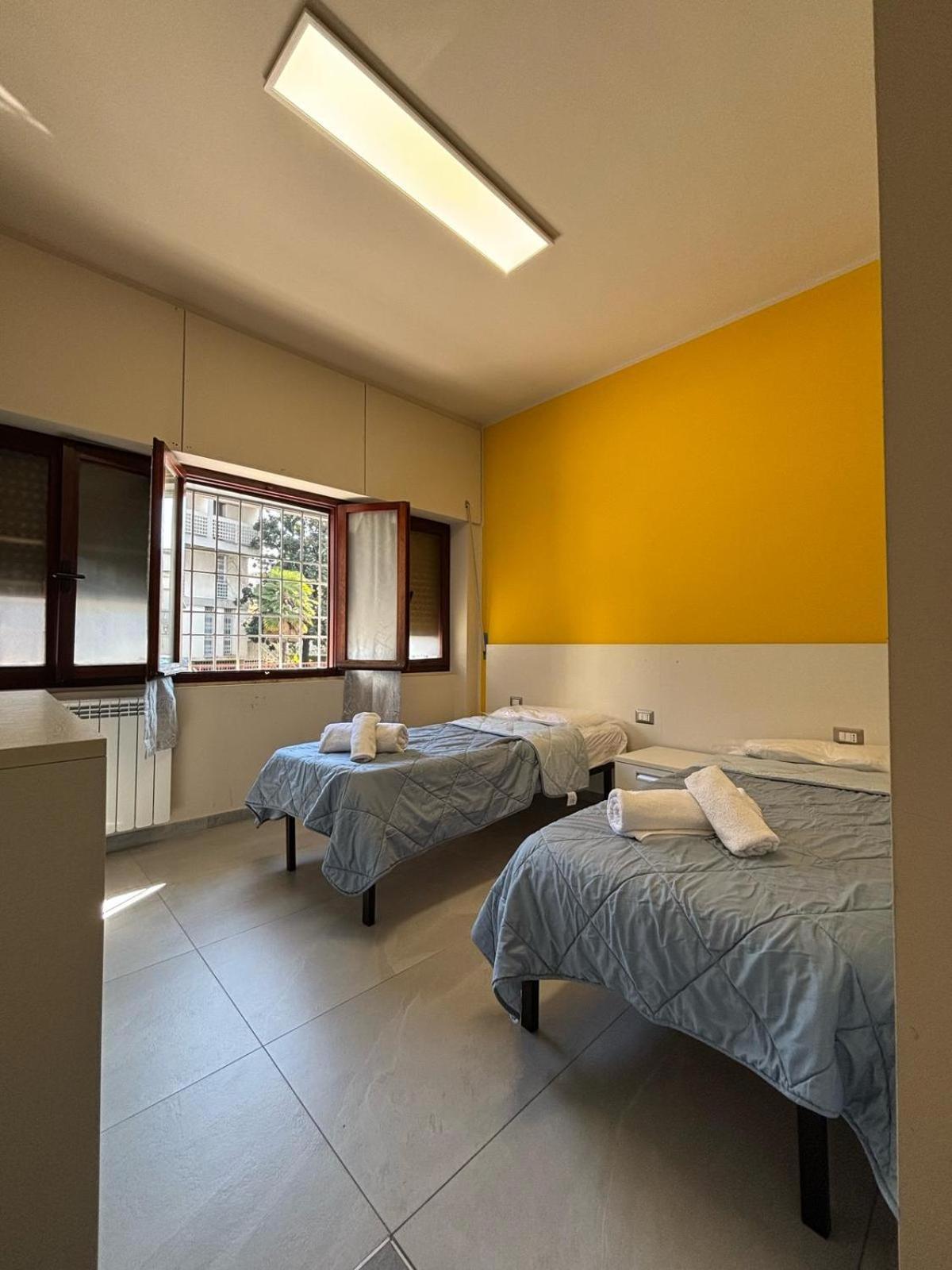 Hotel Arcobaleno By Dimora Chic Novara Esterno foto